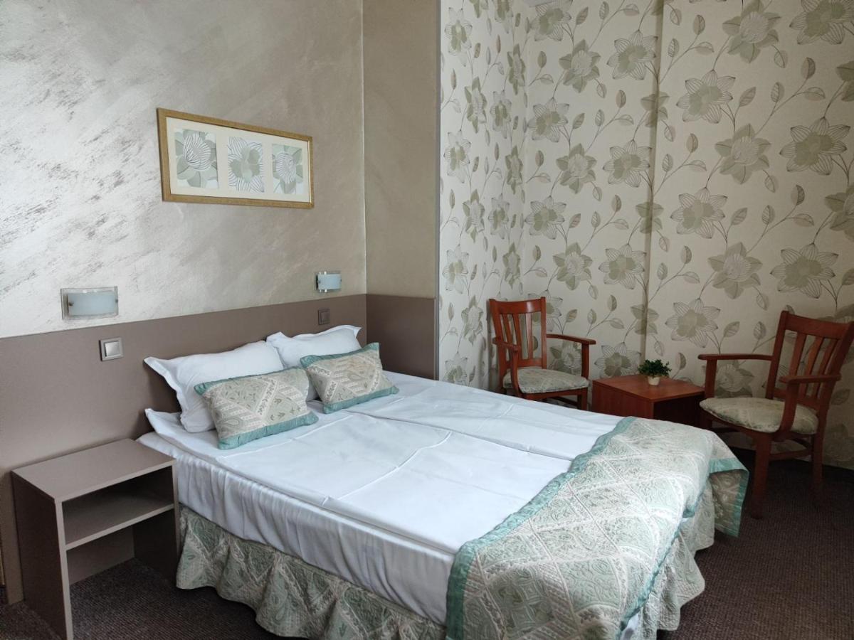 Hotel Bulair Burgas Bagian luar foto