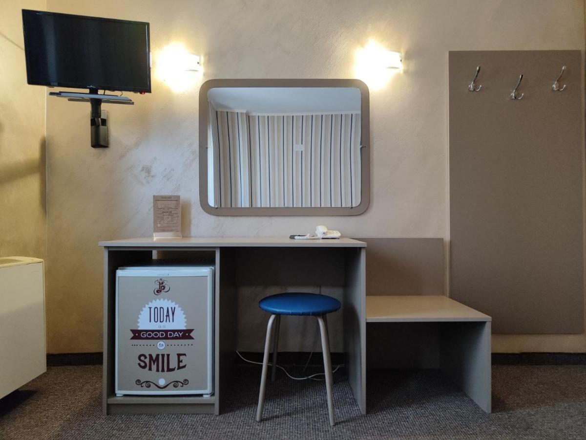 Hotel Bulair Burgas Bagian luar foto