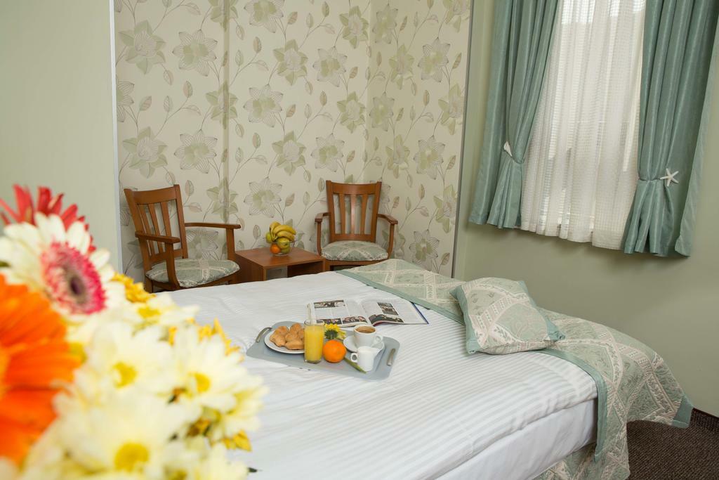 Hotel Bulair Burgas Bagian luar foto